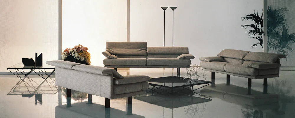 Alanda is back, and with it the 80s-Space Furniture SG
