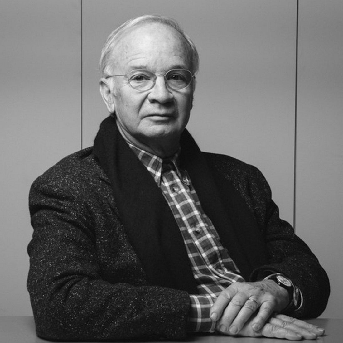 Paolo Rizzatto-Space Furniture SG