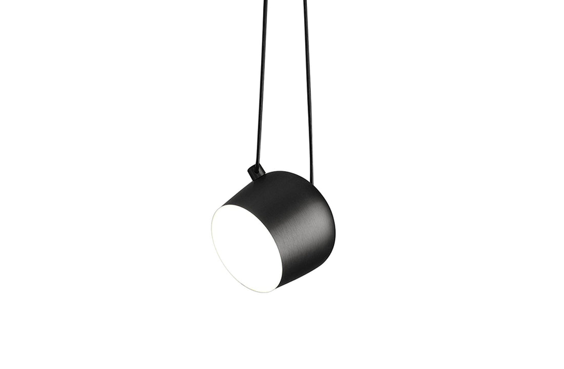Black / Includes 1 LED module 16W 895lm 2700K CRI90 DIMMABLE