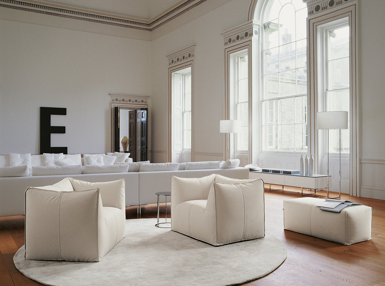 B&B Italia Le Bambole armchair.
