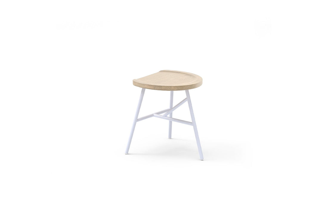 Ral 9016 White lacquered metal and Fr-0065 Bleached ashwood seat