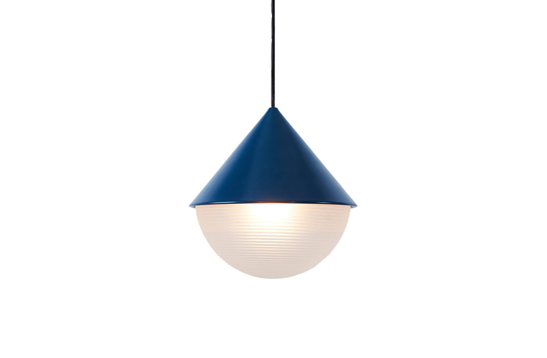 Blue / Universal Voltage